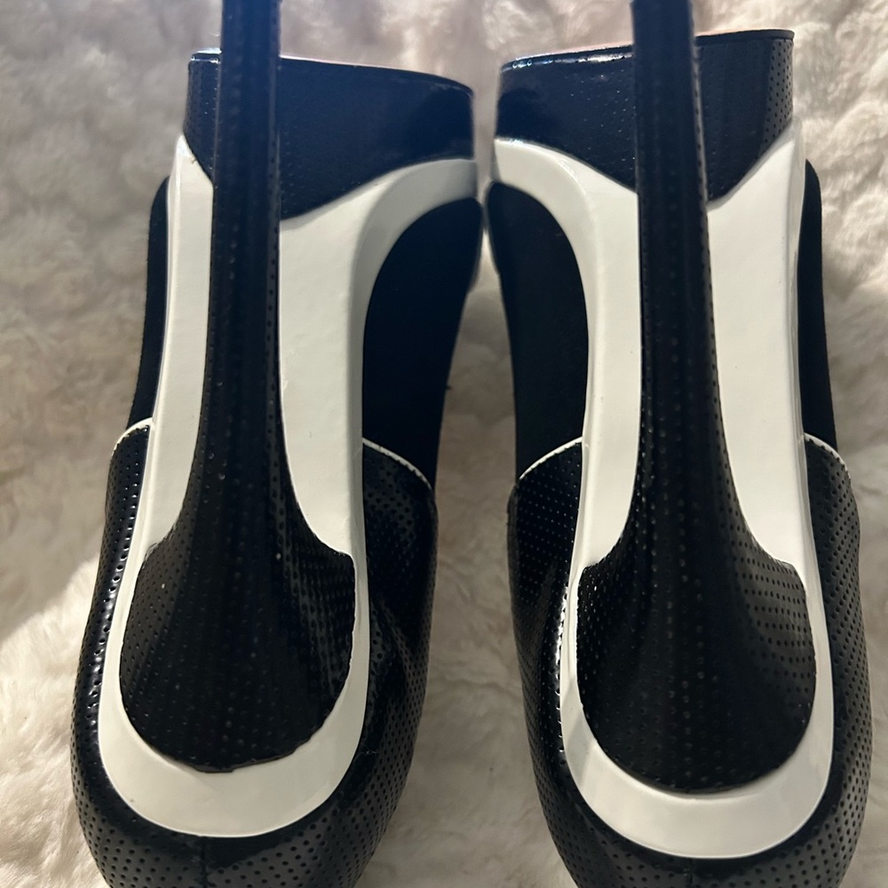 L.A.M.B. by Gwen Stefani Domino Black and White Stiletto Heels women’s size 8M - Picture 11 of 16